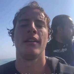 Gabriel, O Pensador Instagram - Voltei ao Cantão depois de muito tempo afastado do surf. Obrigado, amigos pela energia boa de sempre e pela pilha pra voltar pro mar com mais frequência, saudade de toda essa galera. @associacao_de_surf_da_rocinha @salvemossaoconradorj @rastahale @leobetarj @davicontino @ricodesouzaoficial @joelpesca 🎥
