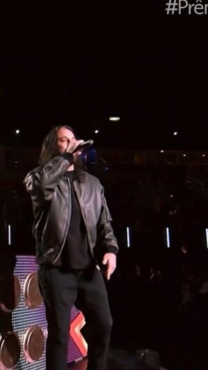 Gabriel, O Pensador Instagram - Musa apaixonante, a música é minha amante, ela é protagonista e eu coadjuvante.
Viva a música! Celebramos tudo isso aqui hoje no #PrêmioMultishow2023 Curti a abertura com o @pedrosampaio soltando Cachimbo da Paz  1 e 2, encontrei vários amigos e a festa tá boa demais! @multishow