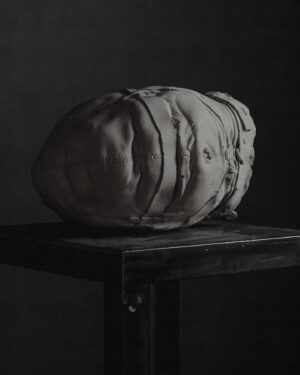 Gabriel O'Shea Instagram - Head III (2023)
Concrete and nails on metal base
21h x 32w x 23d cm
-
#leathermask#bdsm#bdsmmask#gabrieloshea#bondageart#figurativeart#figurativesculpture#artefigurativo#esculturafigurativa#submission#concretedesign