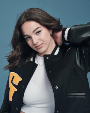 Gabriella Baldacchino Instagram - from last week… thank you @cosmopolitan 🫶🏻

photography by @emilyshur