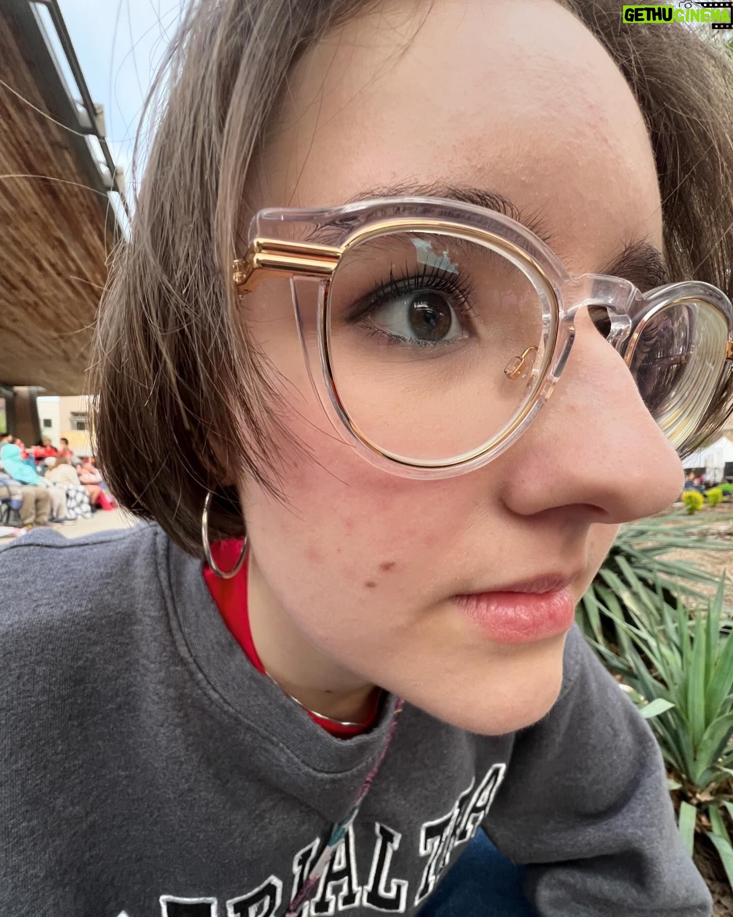 Gabriella Graves - 313 Likes - it’s Sunday! be a little silly today 🤪
