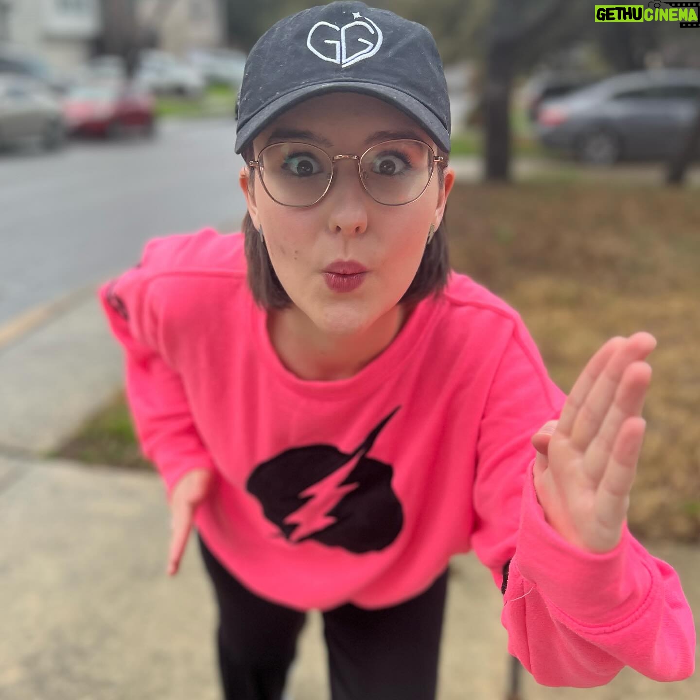 Gabriella Graves - 360 Likes - ITS FLASH DAY PEOPLE!!! Barry Allen has officially made it to 2024 ⚡️stay speedy friends ⚡️
#iykyk #theonceandfutureflash #theflash #grantgustintheflash