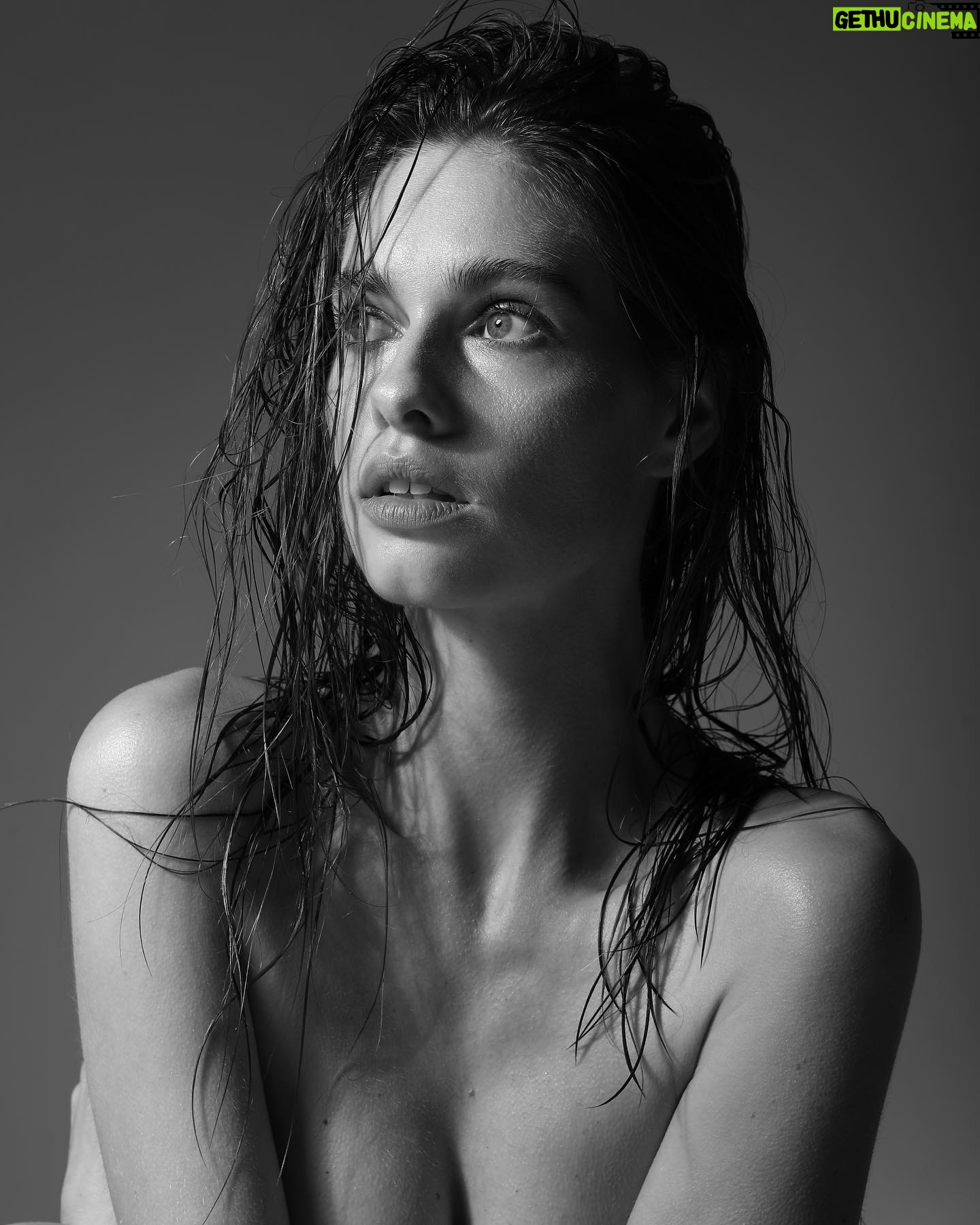 Gabrielle Haugh - 3 Likes - Taken by my favorite šø @collinstarkmethod