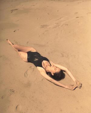 Gabrielle Haugh Instagram - Dreaming of sunnier days