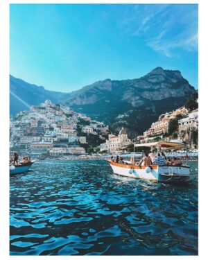 Gabrielle Walsh Instagram - 💜✨ il mio cuore appartiene a... 

#positano #italia
