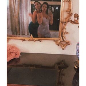 Gabrielle Walsh Instagram - Just cuz… 💚🪞💚