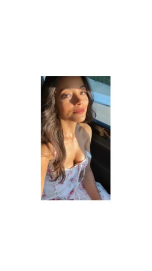 Gabrielle Walsh Instagram - Who’s in their glow up era? 💖✨💫
#reels