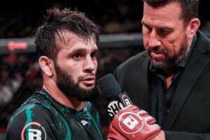 Gadzhi Rabadanov Instagram - @bellatormma Трудовая победа !
@nurmagomedov_mma_school