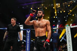 Gadzhi Rabadanov Instagram - Первый шаг на пути к цели 🎯 
Спасибо моим партнерам @gorillafighting @gorillaenergy.rus 
Спасибо моему залу  @nurmagomedov_mma_school и всем тем кто помогал 
Всех обнял 🫂