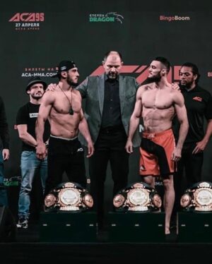 Gadzhimurad Khiramagomedov Instagram - Ассалам алейкум всем кто за меня болел и переживал✊🏼Я ценю это! 27 апреля #ACA95 был очень тяжелый бой для нас с Бесланом. Сопернику уважение, он достойный и сильный парень! А что касается боя, бой все видели, проигравшим я себя не считаю! Думаю, через пару боёв наши пути снова пересекутся и надеюсь, мы закатим вторую битву✊🏼 Отдельно хотел бы поблагодарить своего друга @boxing_ars Который в течении 2 месяцев следил за мной, переживал, волновался и ездил со мной на все сборы! Равид, ты ЛЕГЕНДА💪🏻 #Krepost#ACA95