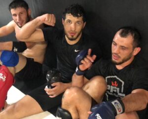 Gadzhimurad Khiramagomedov Instagram - Пройдены сборы, сделан вес😎вечером война👊🏼