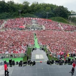 Gaeko Instagram - 낮과 밤을 따지지 않는 축제 🎆