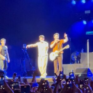 Gael Augusto Instagram - Eu realizei o sonho do adolescente que lá em 2007 começou a ouvir essa banda e nunca mais parou. Muito obrigado por fazer parte da minha vida, Jonas Brothers.