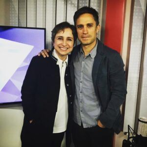 Gael García Bernal Instagram - Qué felicidad volver a escuchar en la radio a @aristeguionline Muchas felicidades por volver a darnos el desayuno informativo que necesitamos para comprender, atender y solucionar los grandes pendientes de México. Felicidades y a la próxima traigo el mate con cuernitos para brindar a esas horas.