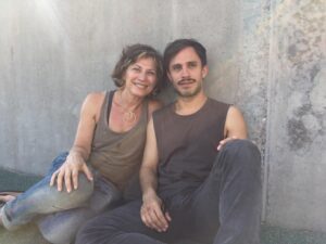 Gael García Bernal Instagram - ¡Feliz día, Mamá querida! 
Te quiero mucho, mucho.