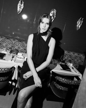Gaia Weiss Instagram - @jacquesmariemage x @vanityfairfrance 
When LA meets Paris.
There’s a little surprise in this month’s Vanity Fair…

By @saskialawaks