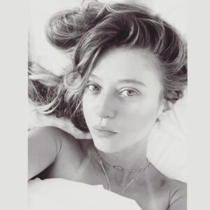 Gala Kogan Instagram - #challengeaccepted  Let’s wake up together.  I love you...
@shlomitmalka @darzuzo @rubystarstudio @esterada @gur.tali @nellakri