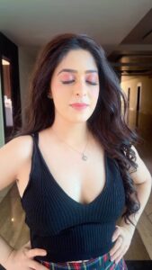 Actress Garima Jain HD Instagram Photos and Wallpapers June 2024