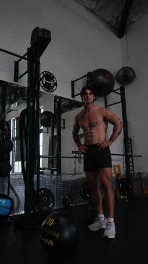 Garrett Miller Instagram - Leg burner for ya summer body
