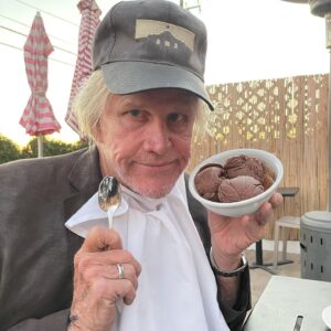 Gary Busey Instagram - HaPpY BiRtHdAy to ME!
Pre-birthday celebration 🎉 🥳🎈🥰 🎂 🍰