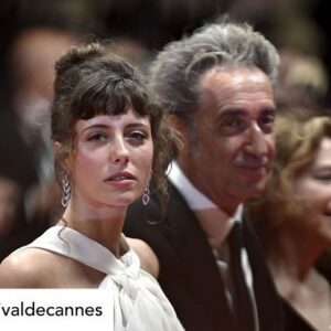 Gary Oldman Instagram - Une sirène napolitaine à Cannes 🧜‍♀️ A Neapolitan mermaid at Cannes
PARTHENOPE – PAOLO SORRENTINO

Avec l’équipe du film / With the film crew

🔎 Celeste Dalla Porta, Paolo Sorrentino, Stefania Sandrelli, Gary Oldman, Luisa Ranieri, Isabella Ferrari, Peppe Lanzetta, Dario Aita, Daniele Rienzo

#Cannes2024 #Competition #SélectionOfficielle #OfficialSelection @paolosorrentino_real @celeste.dalla.porta @giseleschmidtofficial @luisaranieriofficial @isabellaferrarireal @festivaldecannes @danirienzo @dario_el_hombre @peppelanzettareal