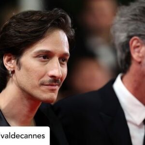 Gary Oldman Instagram - Une sirène napolitaine à Cannes 🧜‍♀️ A Neapolitan mermaid at Cannes
PARTHENOPE – PAOLO SORRENTINO

Avec l’équipe du film / With the film crew

🔎 Celeste Dalla Porta, Paolo Sorrentino, Stefania Sandrelli, Gary Oldman, Luisa Ranieri, Isabella Ferrari, Peppe Lanzetta, Dario Aita, Daniele Rienzo

#Cannes2024 #Competition #SélectionOfficielle #OfficialSelection @paolosorrentino_real @celeste.dalla.porta @giseleschmidtofficial @luisaranieriofficial @isabellaferrarireal @festivaldecannes @danirienzo @dario_el_hombre @peppelanzettareal