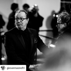 Gary Oldman Instagram - Gary Oldman & Gisele Schmidt <3
@festivaldecannes 

📸: @giovannaonofri 

#garyoldman #giseleschmidt #redcarpet #festivaldecannes #cannes77 #photography #giovannaonofriphotography
