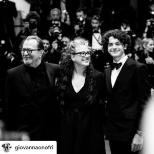 Gary Oldman Instagram - Gary Oldman & Gisele Schmidt <3
@festivaldecannes 

📸: @giovannaonofri 

#garyoldman #giseleschmidt #redcarpet #festivaldecannes #cannes77 #photography #giovannaonofriphotography