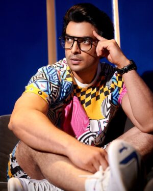 Gashmeer Mahajani Instagram - I'm not cocky, I just know exactly what I bring to the table... and it’s more than enough. 
A little bit of sass never hurt nobody 😎
