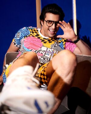 Gashmeer Mahajani Instagram - I'm not cocky, I just know exactly what I bring to the table... and it’s more than enough. 
A little bit of sass never hurt nobody 😎