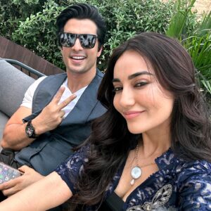Gashmeer Mahajani Instagram - यह जो गुनाह मैंने किया है … यह बडा खूबसूरत है 😍