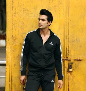 Gashmeer Mahajani Instagram - Get sporty 🏀🏈⚽️