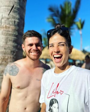 Gastón Soffritti Instagram - Día 1: “La Blancura si se puede ver”

Recomendaciones ad hoc: usen protector solar, lean este libro “la psicología del dinero”, disfruten de todo mientras dure. También disfruten de la sonrisa de @candemolfese ❤️