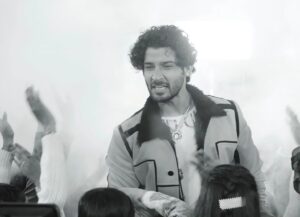 Gautam Vig Instagram - Chaand ki keemat wo kya jaane
Jo Suraj dhalte he so gaye 🤟

#jordan #gautamsinghvig #trending