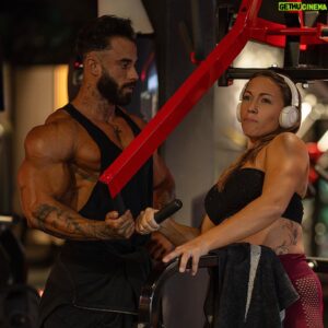 Gauthier El Himer Instagram - Les salles de sport c’est NOUS.
Les victoires compétitions c’est NOUS.
L’évolution de nos projets c’est NOUS. 
Les échecs c’est MOI. 

• Sans cette femme je n’aurait même pas fait la moitié des choses que j’ai faite dans ma vie • 

Ma Wonder Women ❤️ @anastasia_antrope 

⬇️ TEAM ⬇️
🔺 @afitgym_mios 
🔺 @afitgym_biscarrosse 
🔺 @afit_annemasse_