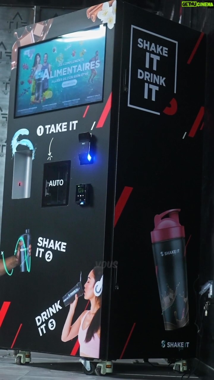 Gauthier El Himer - 317 Likes - Imagine tu fais payer tes adhérents pour de l’eau fraîche…
CONCOURS 1 an de boisson Shake It 🎁
🔺 ABONNE TOI À @afitgym_saintraphael_frejus
🔺 LIKE LA VIDÉO
🔺 IDENTIFIE 2 PERSONNES EN COMMENTAIRE
🔺 REPOST EN STORY LE POST
⚠️ : Maximum 5 commentaires par personne
➡️ : Un commentaire sera tiré au sort .
➡️ : Tirage au sort dimanche 5 mai 2024 🗓️
.
.
.
.
#shakeit #afitgym #afitgymfrejus #fit #fitness #gym #explore #explorepage #musculation