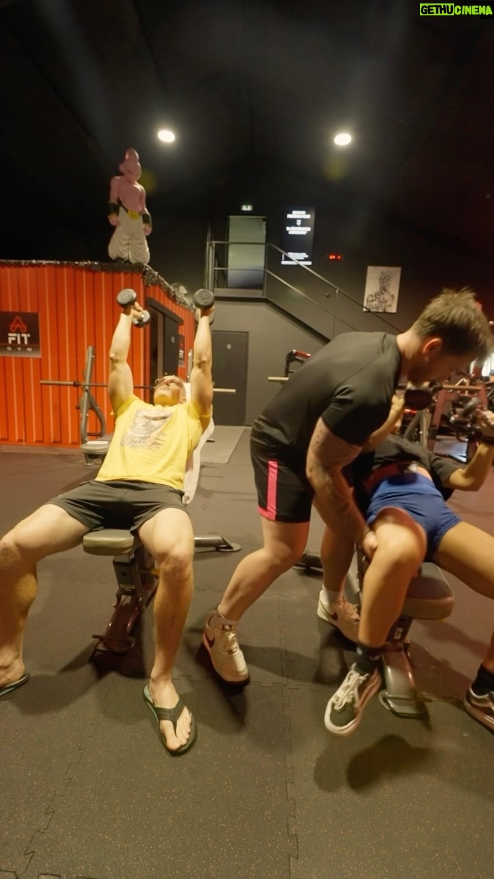 Gauthier El Himer - 571 Likes - 🔺GYM RULES 🔺
CONCOURS 1mois d’abonnement à gagner 🎁
🔺 ABONNE TOI À @afitgym_biscarrosse
🔺 LIKE LA VIDÉO
🔺 IDENTIFIE 2 PERSONNES EN COMMENTAIRE
🔺 REPOST EN STORY LE POST
⚠️ : Maximum 5 commentaires par personne
➡️ : Un commentaire sera tiré au sort .
➡️ : Tirage au sort mercredi 19 juin 2024 🗓️
.
.
.
.
#afitgym #afitgymbiscarrosse #fit #fitness #gym #explore #explorepage #musculation #biscarosse