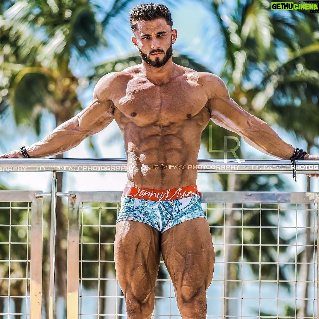 Gauthier El Himer - 3 Likes - • Combien de KG je faisais sur cette photo ?
• Cette année pour OLYMPIA ça sera le même niveau de sèche mais avec 10kg en plus 👌