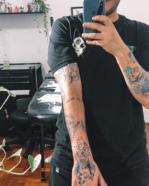 Gaybol Instagram - A mão de fada da @gabrielaliie NÃO ME FEZ CHORAR! ( não importa o que ela disser )
.
.
#tattoo #japanese #blackink #ink #tatuagem
