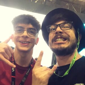 Gaybol Instagram - Encontrei o @lucam0relli na @brasilgameshow e o mlk é monstro! Simpatia demais 😍
.
.
#doisnerdola