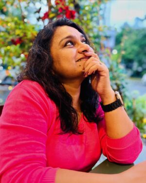 Geethi Sangeetha Instagram - ✨💞
.
.
.
.
.
.
.
.
.
.
.
.

📸 @the_foodie_twin 

#rainyday #rain #teatime #candid #candidphotography #iphoneography #iphone15plus #happiness #goodevening #goodvibes #eveningmood #lifeisbeautiful