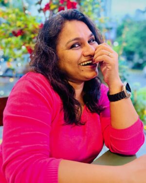 Geethi Sangeetha Instagram - ✨💞
.
.
.
.
.
.
.
.
.
.
.
.

📸 @the_foodie_twin 

#rainyday #rain #teatime #candid #candidphotography #iphoneography #iphone15plus #happiness #goodevening #goodvibes #eveningmood #lifeisbeautiful