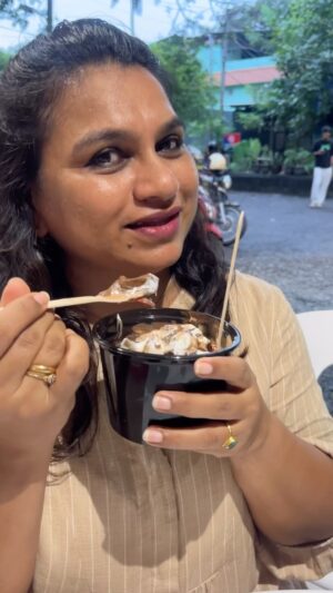 Geethi Sangeetha Instagram - Choco Tsunami 🍓🍰
.
.
.
.
.
.
.
.
.
.
.
.
.
.
.
.
.
#trendingreels #reelsinstagram #trend #viralreels #reelitfeelit #reelkarofeelkaro #instagood #reelsindia #foodgasm #foodporn #fooelover #foodlove #foodlovers #juice #fruitjuice #shake #chocolate