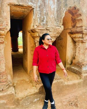 Geethi Sangeetha Instagram - ✨❤️

Assam Diaries..
(Gallery Clearing Process Going On..😜)
.
.
.
.
.
.
.
.
.
.
.
.

📸 @niraksharan 
#assam #assamdiaries #throwback #ahom #palace #archeology #indianpalace #traveldiaries #travel #travelphotography #iphonography #iphone15plus #iphoneonly #incredibleindia