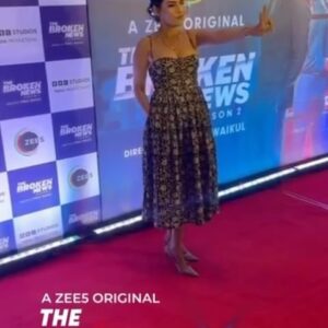 Geetika Vidya Instagram - #TheBrokenNewsS2 
premieres 
3rd May, only on #ZEE5

#TheBrokenNewsS2OnZEE5

@iamsonalibendre @jaideepahlawat @shriya.pilgaonkar @indraneilsengupta @sanjeeta11 @taarukraina @geetikavidya @suchipillai @aksya0beroi @dinkersharmaa @gosamm @deepali31 @chaiwithrai @tiwari_tripathi_saurav @vinaywaikul @somenewbits @idhar_se_photo @nikhil_kovale @apurvavb @sachinfido @gaurav_agg @adityapushkarna @sanal.george @bbcstudiosindia @sukhmanisadana @zee5global @bbcstudiosindia @manav.manglani