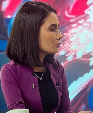 Geetika Vidya Instagram - The verdict is out 

Broken News season 2 steaming now on Zee5 
 
Watch now and get a peek into what all goes into making of NEWS .

#thebrokennewss2 #bbcstudios #zee5