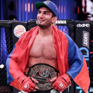 Gegard Mousasi Instagram - Many thanks to @venum & @apemanstrong for their continued support. Thank you to my coaches and @moments_mgmt . We did this together. 

#andnewagain