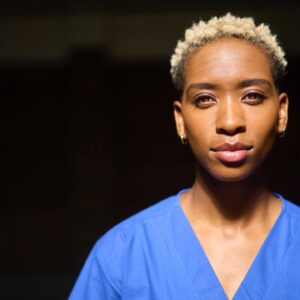 Genesis Lynea Instagram - Simone Tyler 🔬

The coolest/goofiest/earnest scientist I know. Gonna miss you 🥹

📸 @davidemeryphoto 
🪄@jessicasutcliffe.mua