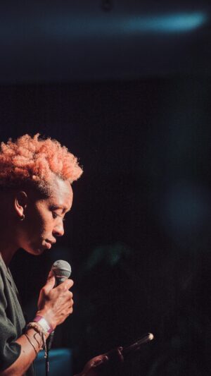 Genesis Lynea Instagram - FORGIVE ME 🥹

Thank you @char_bailey_ @hunterpoetry_ for bringing me out of my own maze. Really enjoyed writing and reading this poem and not performing for once. Simple things💜

Big up @stonewallhousing ✨

🎥 @tyronelewis22 

Captions aren’t 100% accurate but pretty good 😊