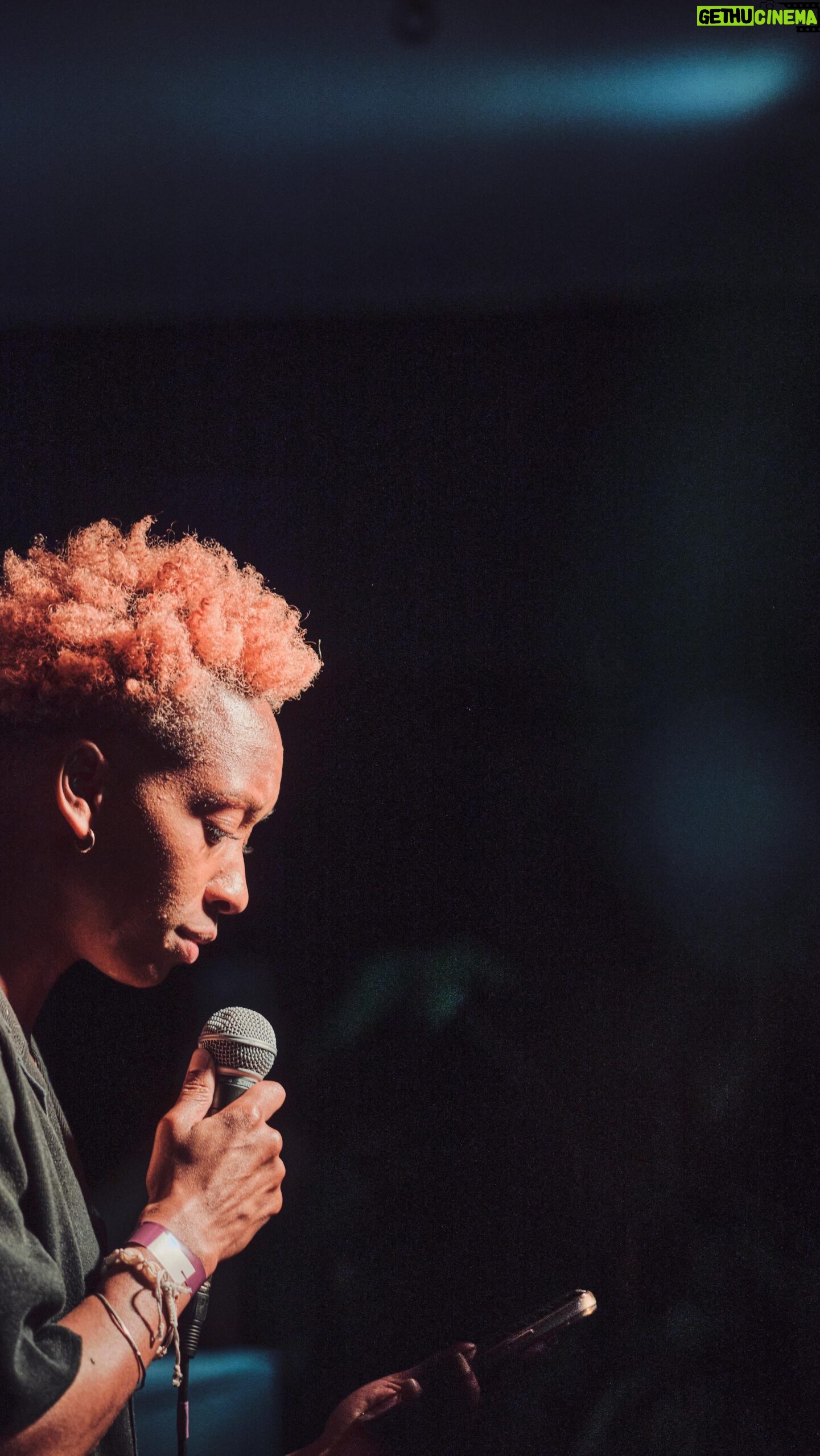 Genesis Lynea - 246 Likes - FORGIVE ME 🥹
Thank you @char_bailey_ @hunterpoetry_ for bringing me out of my own maze. Really enjoyed writing and reading this poem and not performing for once. Simple things💜
Big up @stonewallhousing ✨
🎥 @tyronelewis22
Captions aren’t 100% accurate but pretty good 😊